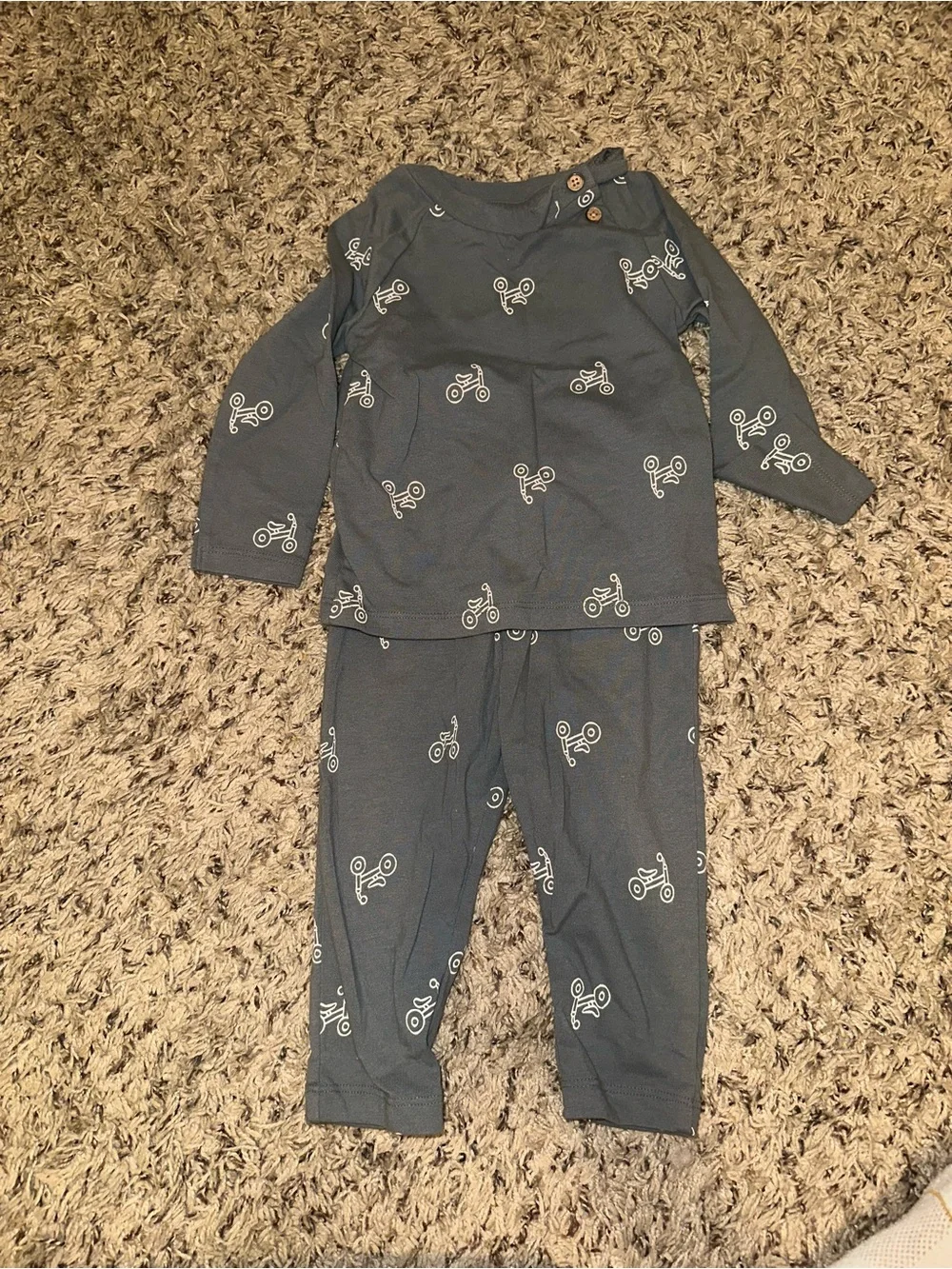 Kids Gray Scooter Print Pajama Set - Long Sleeve & Pants